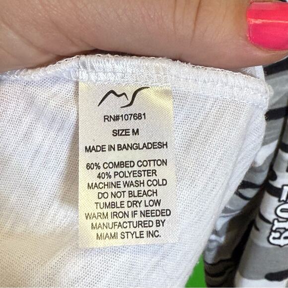 Miami Style, 2019 Glitzy Sturgis White Graphic Tee Camo Sleeves. Size Medium. - Picture 5 of 7